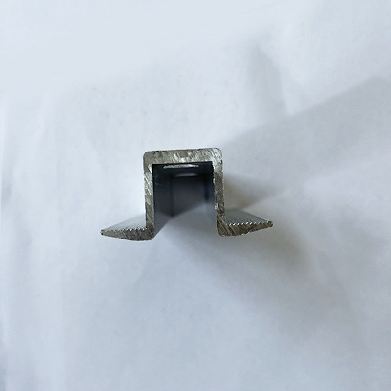 Ochrona przed korozją Zacisk środkowy 35 mm-50 mm Zaciski dachowe do paneli słonecznych