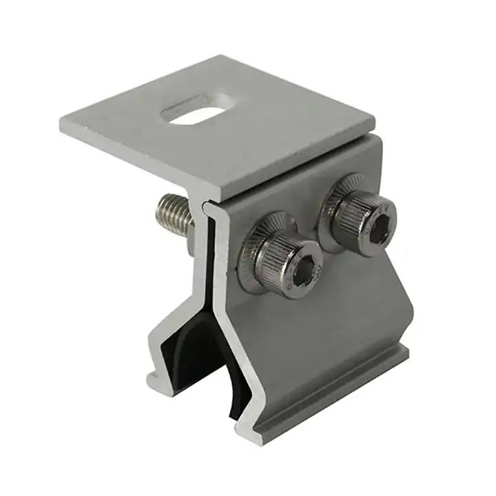 Metalowy dach z panelami słonecznymi aluminiowe oprawy dachowe PV zestaw instalacji oprawy dachowej z pionowym szwem chińskiego producenta