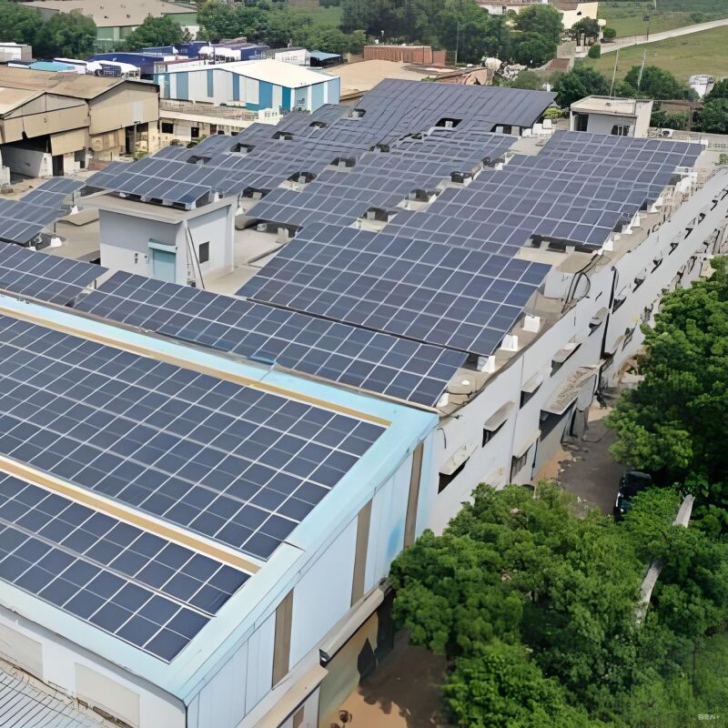 Wysokowydajne uchwyty do montażu paneli słonecznych na dachu, maksymalnie wykorzystujące przestrzeń do uzyskania większego zwrotu energii