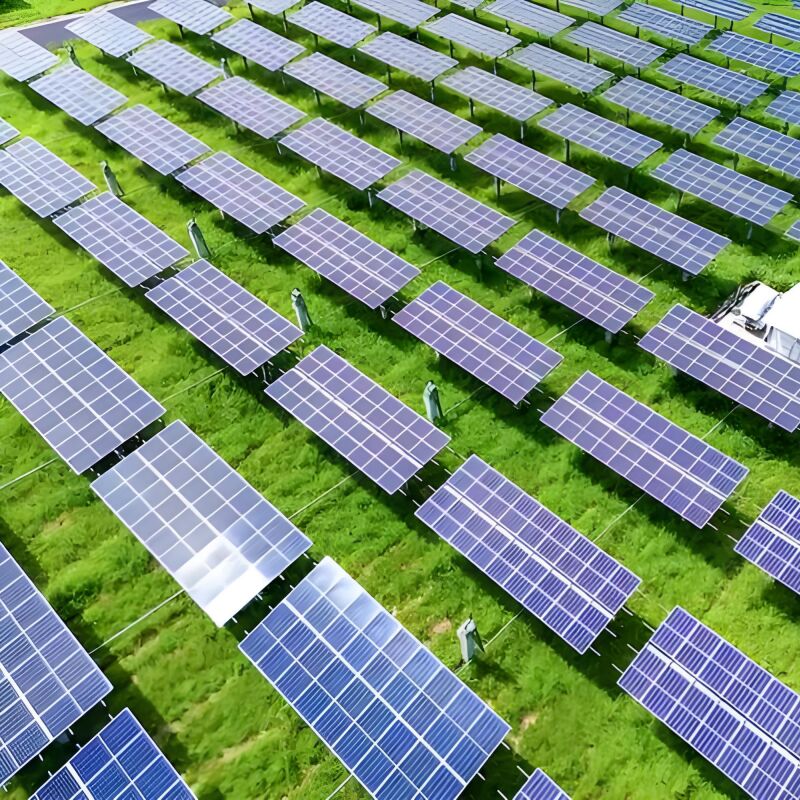 Wytrzymałe wsporniki gruntowe do montażu paneli słonecznych do każdego terenu: Pokonywanie trudnych lokalizacji dla stabilności cyklu życia