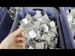 Zaciski do montażu paneli słonecznych